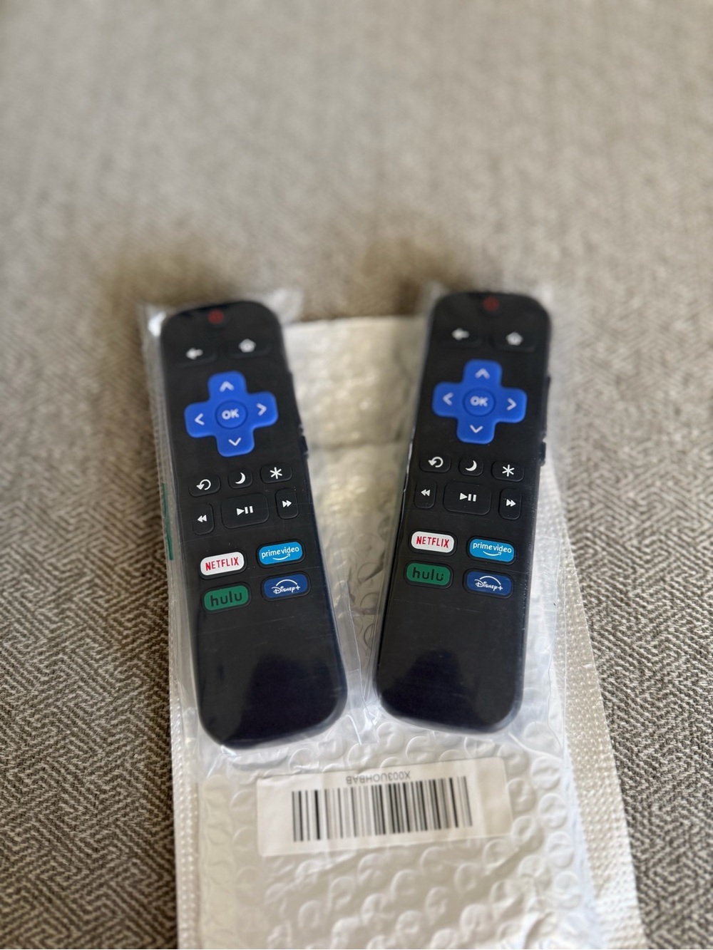 Roku bundle two Streaming Remote Controls with easy instructions. NWOT.